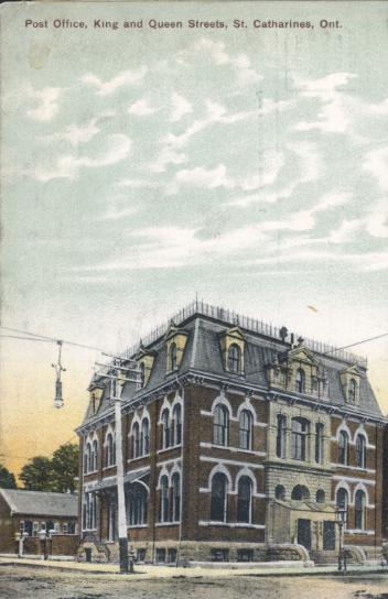 Bureau de poste, rues King et Queen, St. Catharines, Ont., vers 1910