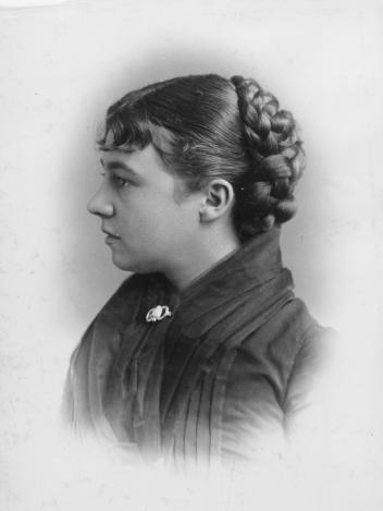 Mrs. G. G. Bennett, Montreal, QC, 1882