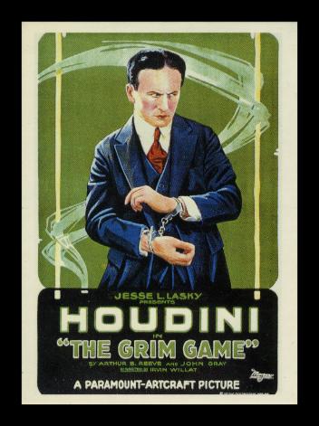 Carte-souvenir de Harry Houdini dans le film « The Grim Game »