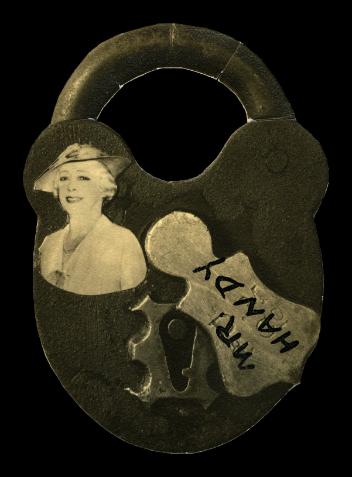 Souvenir card of Bess Houdini