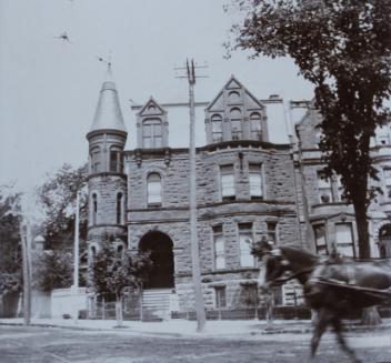 La résidence de Robert Stanley Bagg, rue Sherbrooke, Montréal, QC, 1903
