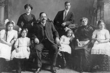 Ludger Gravel and his family, Montreal ?, QC, about 1915