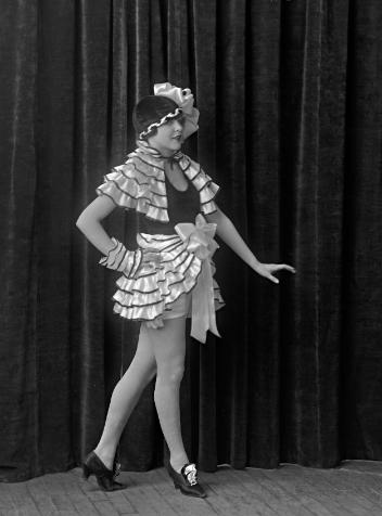 Mlle Finney en train de danser, Montréal, QC, 1922