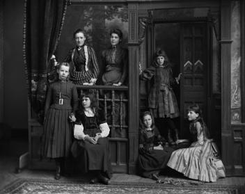 Le groupe d'élèves de Mlle Woodham, Montréal, QC, 1889