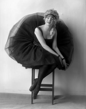 Mlle Finney, danseuse, Montréal, QC, 1923