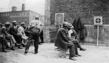 Chômeurs jouant aux anneaux, Montréal, QC, vers 1935