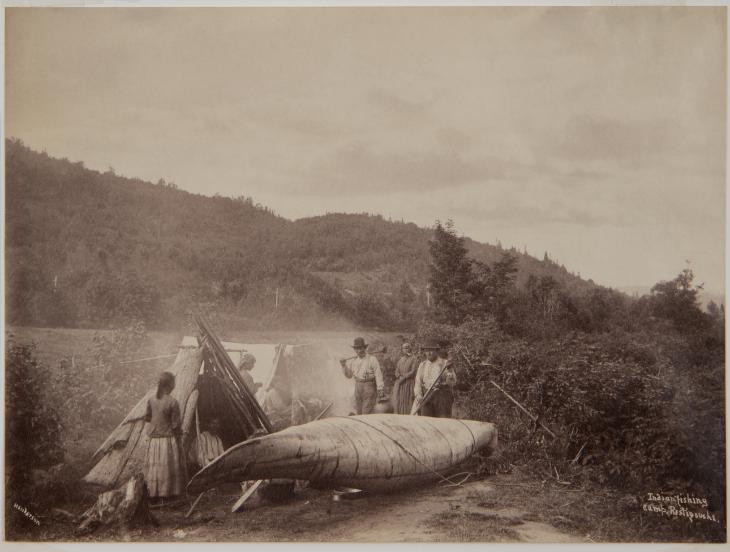 Camp de pêche autochtone, rivière Ristigouche, QC-NB, vers 1870