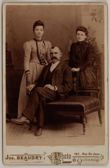 Portrait of an unidentified family, Quebec City, Quebec, 1890-1891