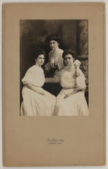 Group portrait of unidentified women, Quebec City, Quebec, 1888-1920