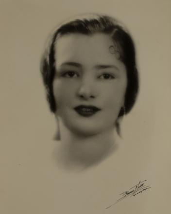Portrait d’une femme non identifiée, Montréal, Québec, 1920-1930