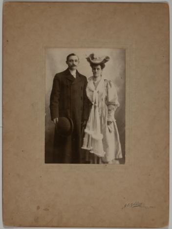 Portrait d’un couple non identifié, Thetford Mines, Québec, 1901-1910