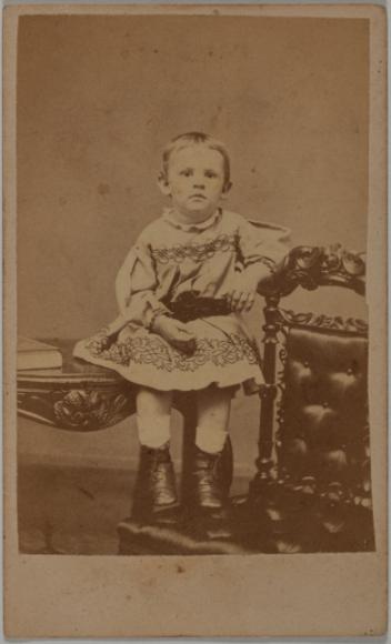 Portrait d’un jeune garçon non identifié, Sherbrooke, Québec, 1862-1880