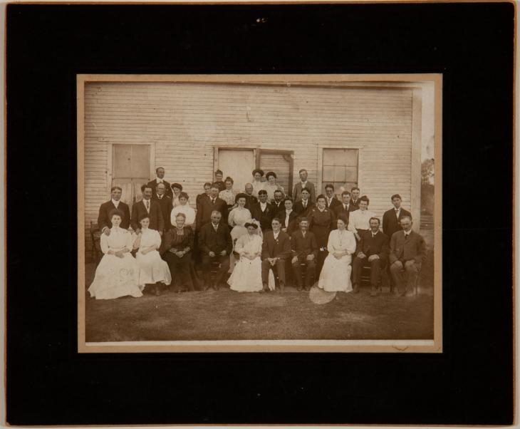 Portrait de mariage de personnes non identifiées, Richmond, Québec, 1901-1920