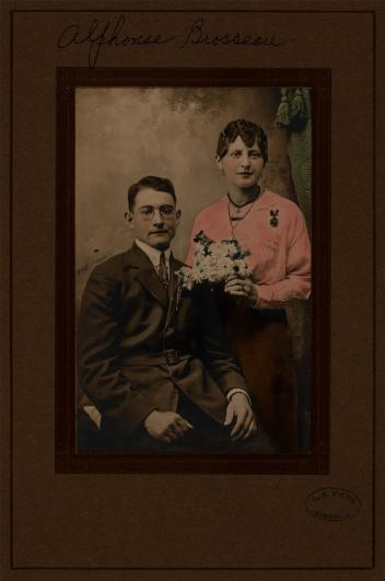 Alphonse Brosseau et une femme non identifiée, Marieville, Québec, vers 1900 ?