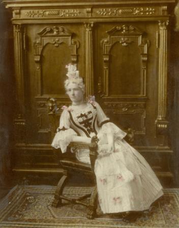 Miss Mary Van Horne, in costume, for Chateau de Ramezay Ball, Montreal, Quebec, 1898