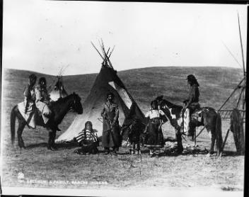 Astokumi and family, T'suu T'ina, near Calgary, AB, about 1885