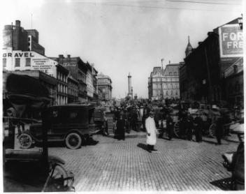 Market Day, Jacques Cartier Square, Montreal, QC, 1923-26