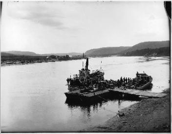Le vapeur « Ivan R. » à rivière aux Rats, QC, vers 1906