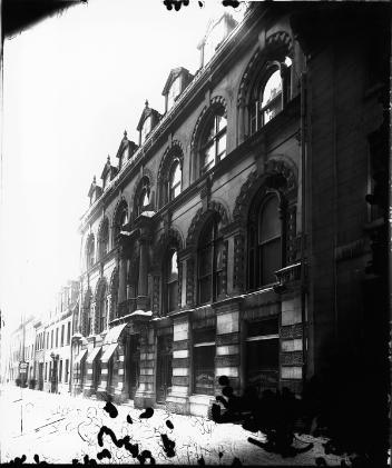 La Bourse, rue St-Sacrament, Montréal, QC, vers 1905