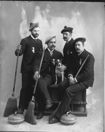 Groupe du club de curling Thistle, Montréal, QC, 1893