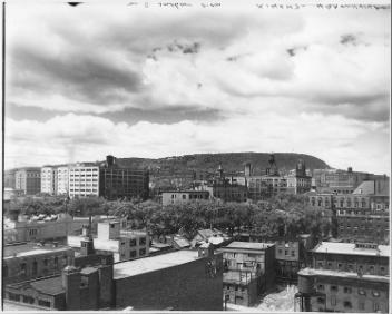 Vue de Montréal en direction nord depuis l'immeuble de la Southam Press, QC, 1926-1927