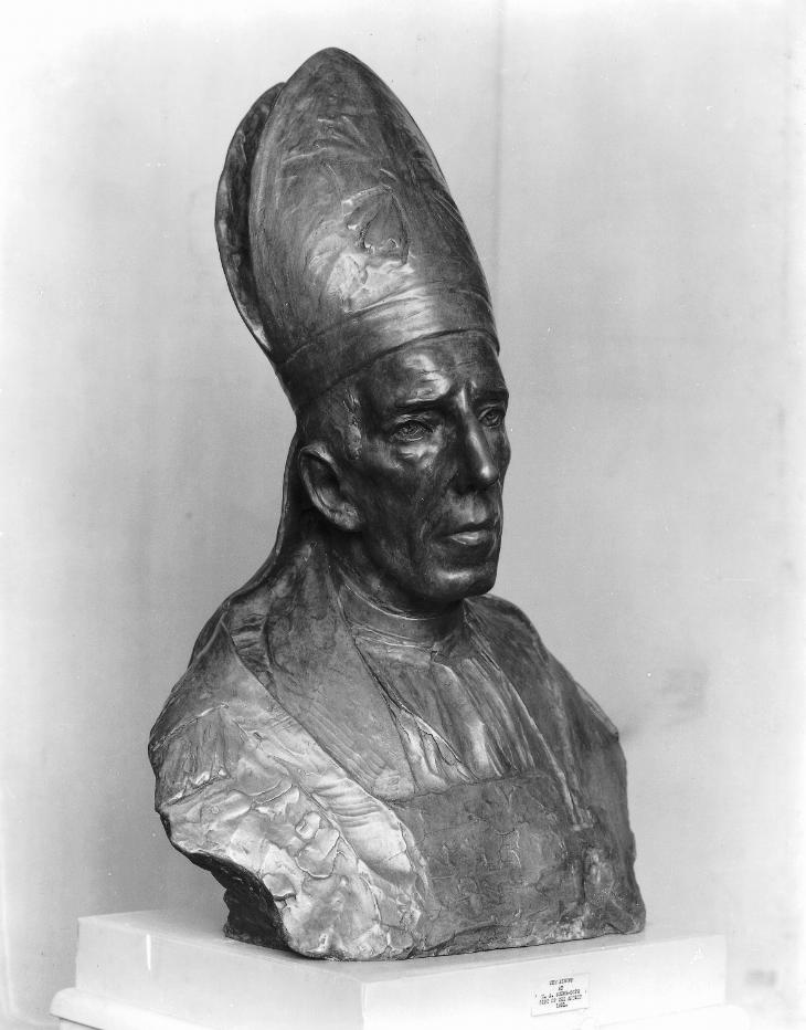 Buste d'un évêque réalisé par Marc-Aurèle de Foy Suzor-Côté pour l'Art Gallery, 1931-1932