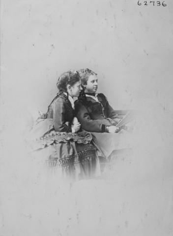 Mlle C. Whitney et Mlle M. Honey, Montréal, QC, 1871