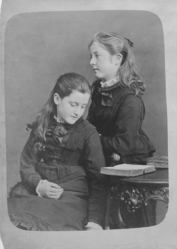 Mlles Jeannie et Kate Scott, Montréal, QC, 1876