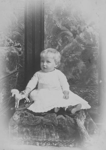 Frederick G. Belcher, le bébé de Mme Henry M. Belcher, Montréal, QC, 1886